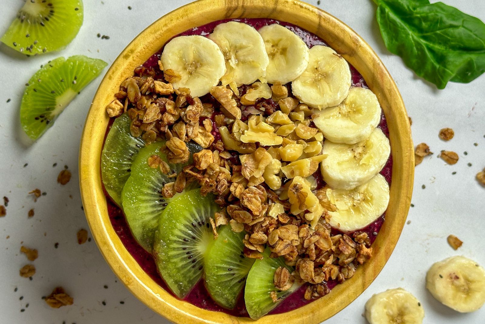 Superfood Smoothie Bowl I SIMPLi