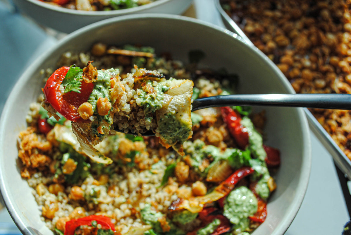 PERUVIAN SMASHED CHICKPEA AND QUINOA BOWL