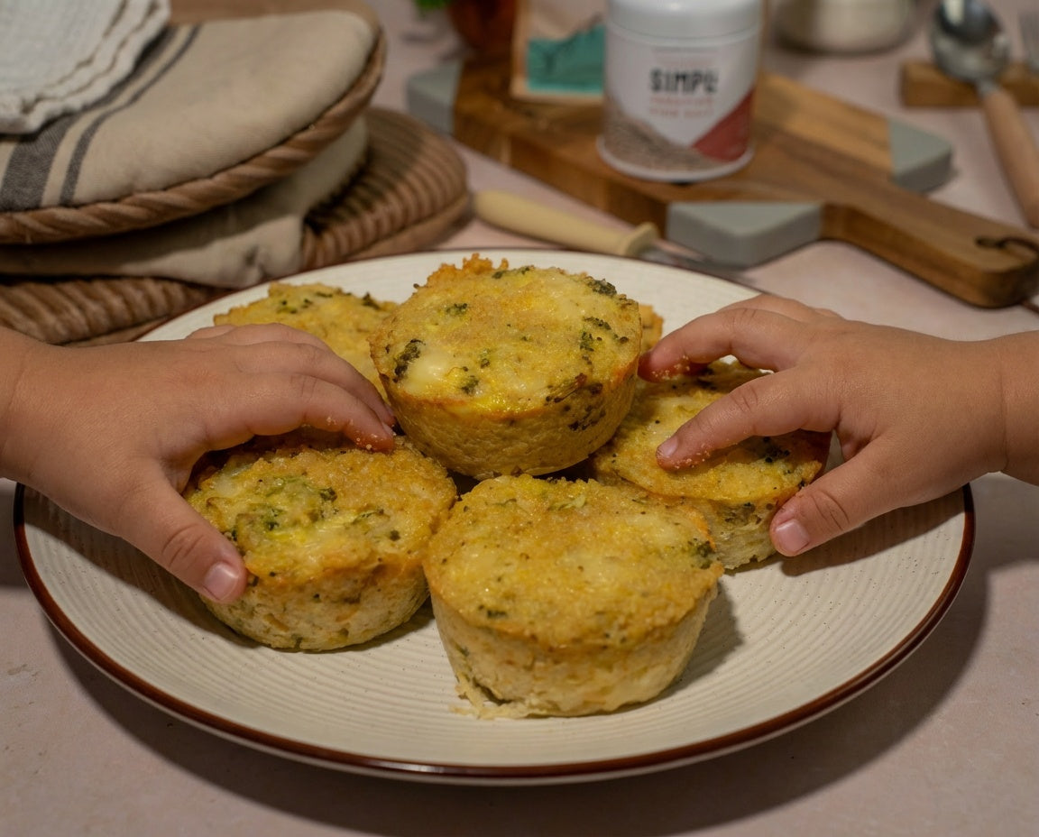 Cheesy Broccoli Quinoa Bites